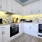 Apartament Eli's Seafront *