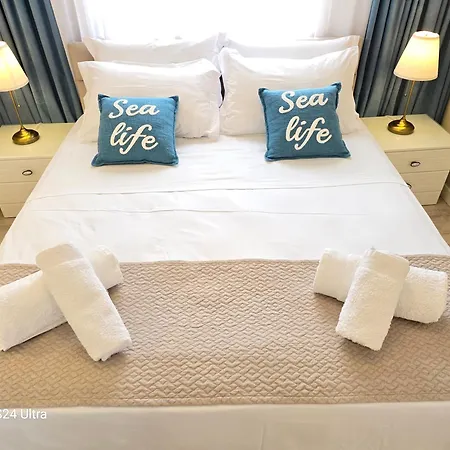 Eli's Seafront Sarande