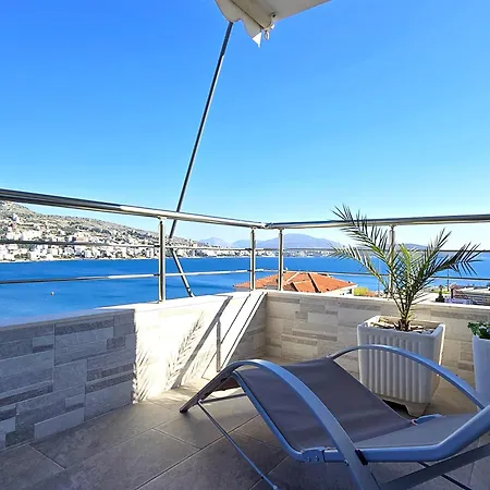 Apartment Eli's Seafront *