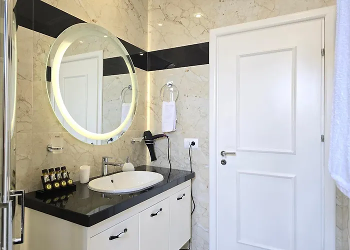 Eli's Seafront 公寓 *