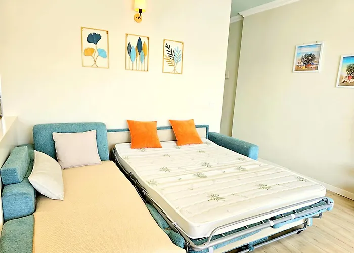 Eli's Seafront 公寓